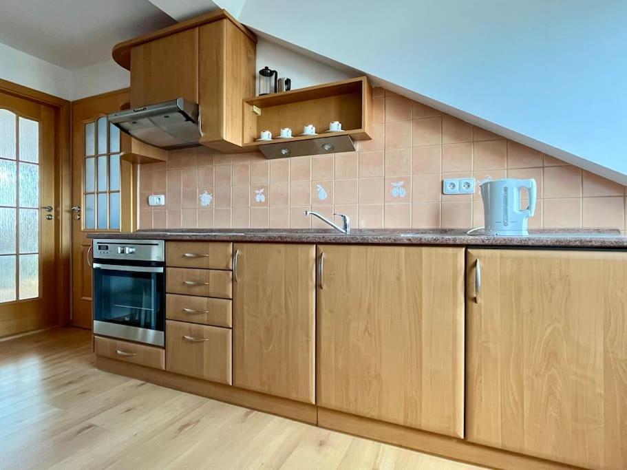 Apartamento Apartmán s terasou u lázeňské kolonády Poděbrady Exterior foto